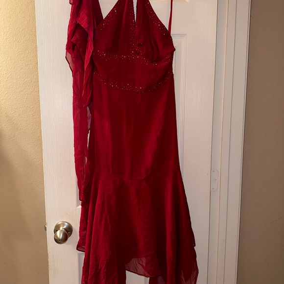 BCBG max Mara, gorgeous red dress - Picture 6 of 16